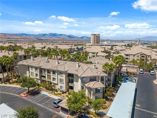 $255,000 | 7111 South Durango Drive, Unit 307, Las Vegas, NV 89113