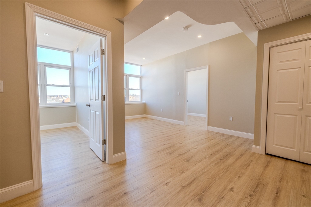 340 Main Street, Unit 703 Melrose, MA 02176 - Photo 4 of 16