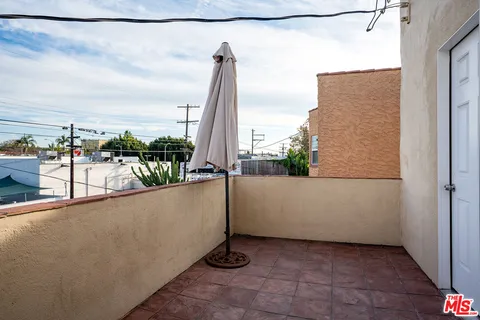 $1,999,999 | 1064 South Hayworth Avenue, Los Angeles, CA 90035
