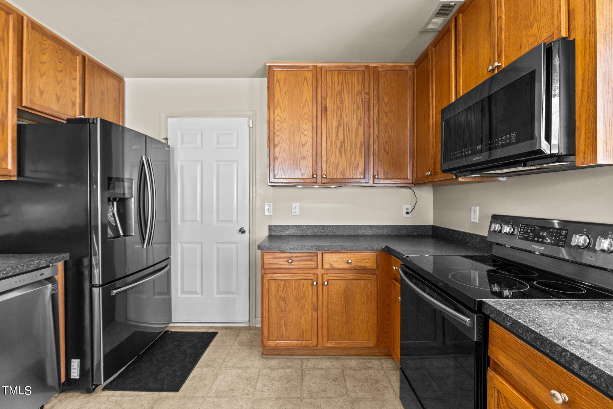 1312 Rushing Creek Parkway Raleigh, NC 27610 - Photo 14 of 31 16