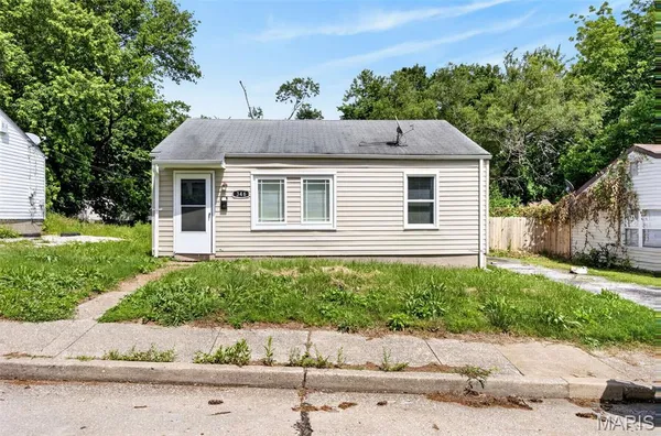 $65,000 | 346 Mueller Avenue, Ferguson, MO 63135