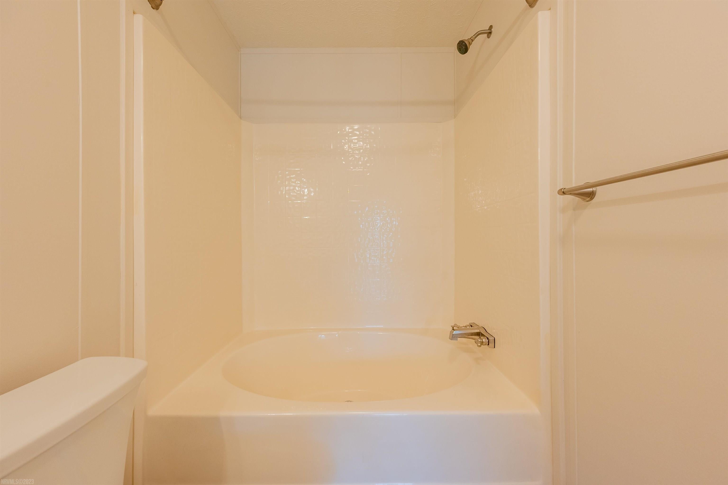 6853 Ferrell Road Radford, VA 24141 - Photo 18 of 38 Gallery Image 18