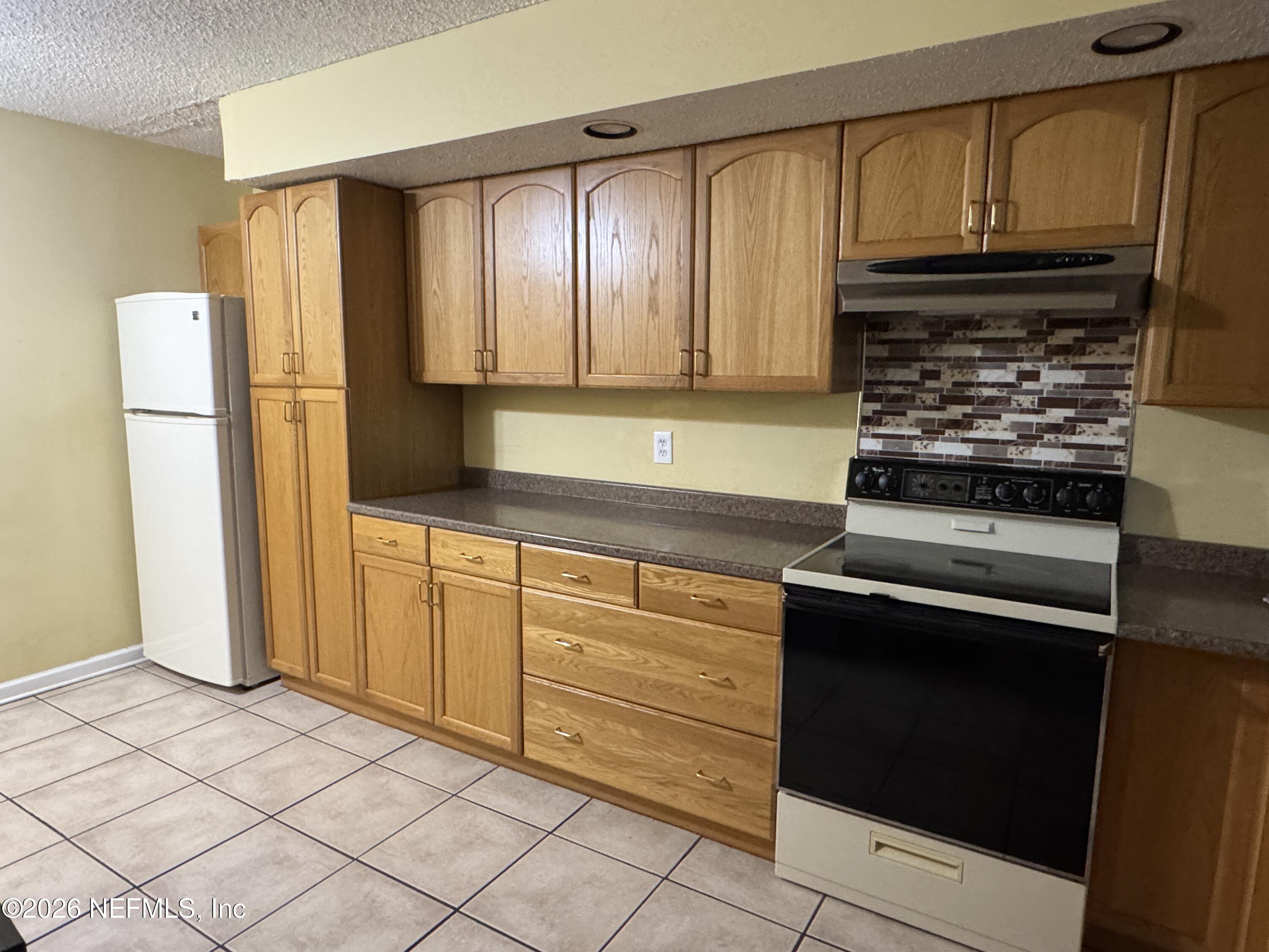 2419 Wattle Tree Road East Jacksonville, FL 32246 - Photo 10 of 32 IMG_1882