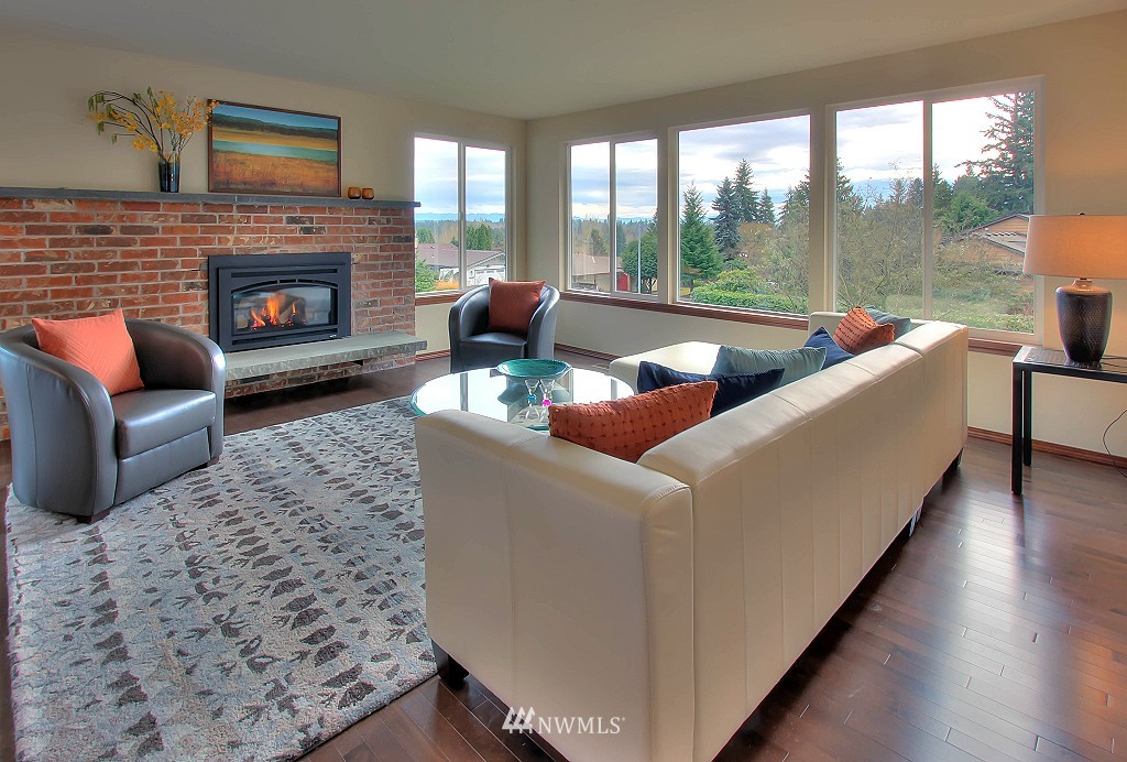 229 225th Place Southeast Bothell, WA 98021 - Photo 3 of 25