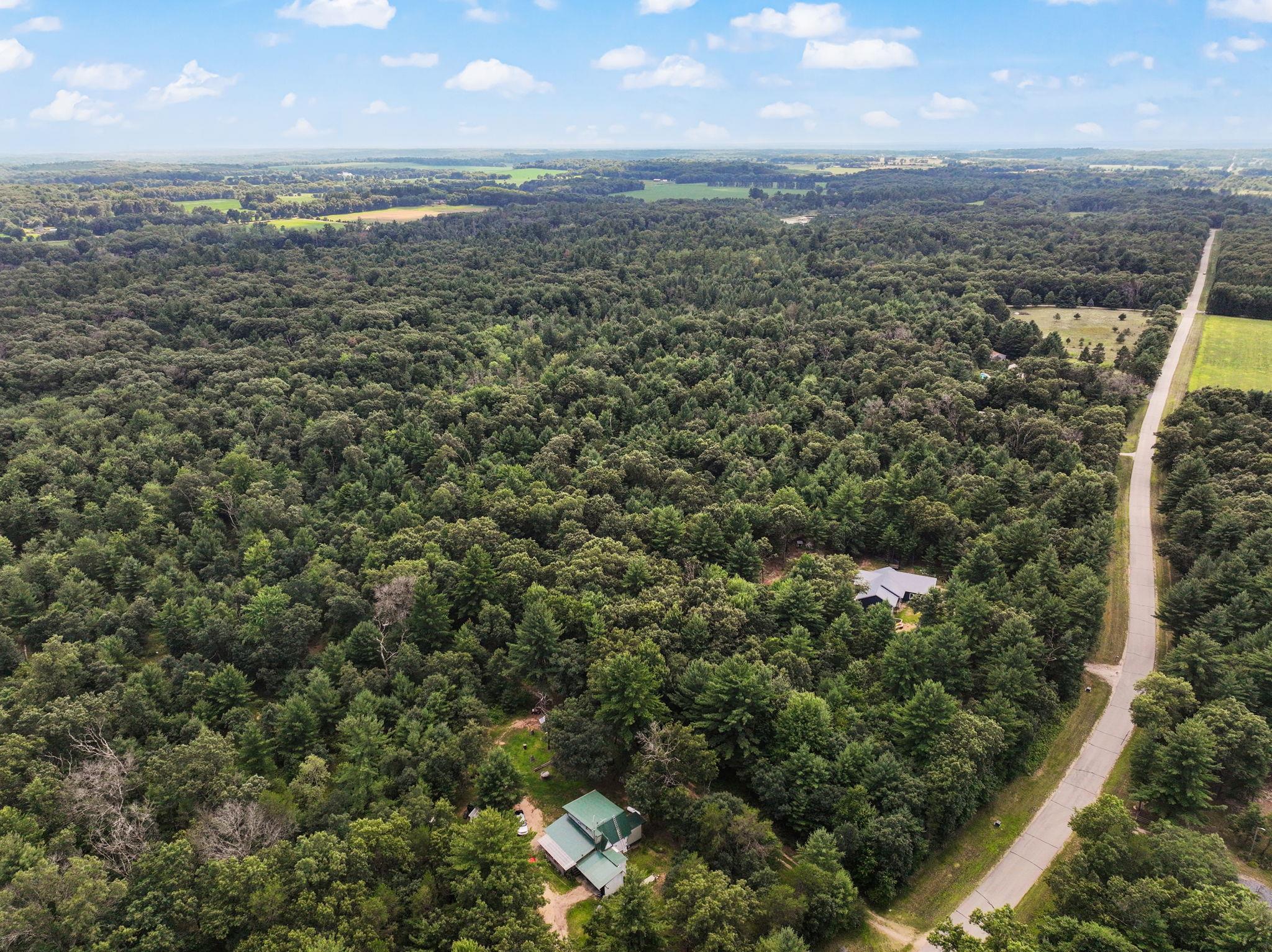 W5603 Elk Lane Montello, WI 53949 - Photo 2 of 42