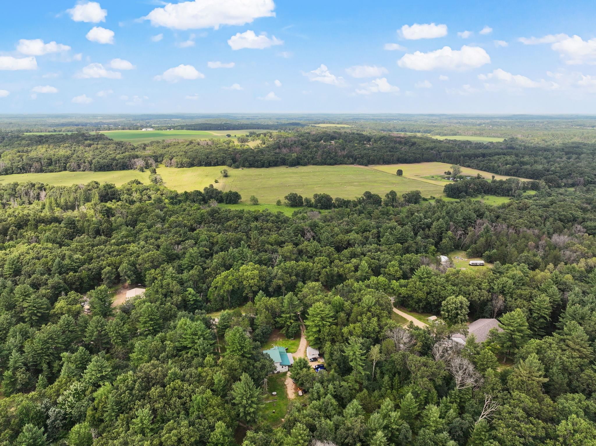 W5603 Elk Lane Montello, WI 53949 - Photo 6 of 42