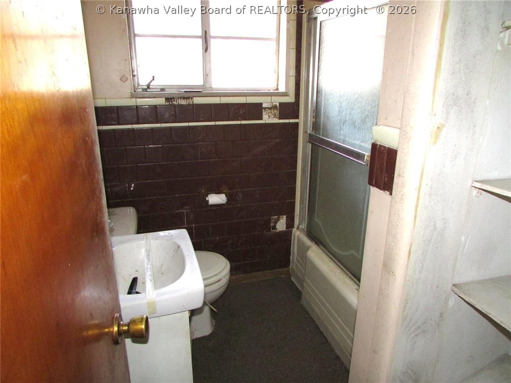 4593 Victoria Road Charleston, WV 25313 - Photo 7 of 26 Gallery Image 7
