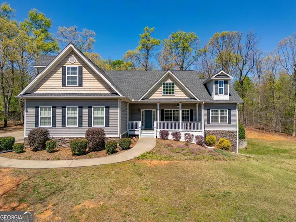 $569,000 | 268 Northwoods Dr Mount, Mount Airy, GA 30563