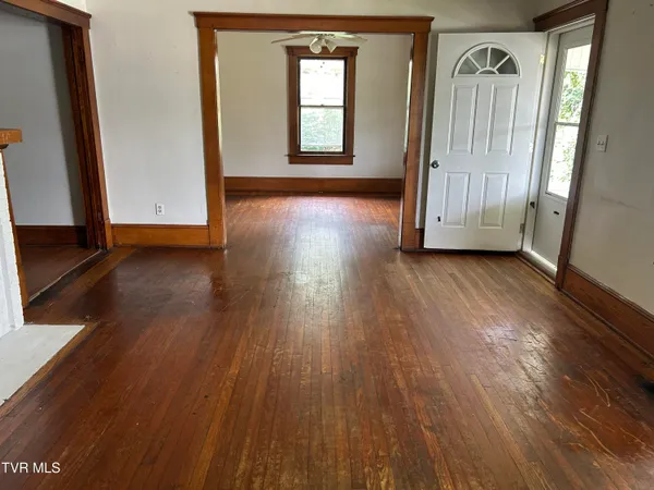 $105,000 | 310 Nottingham Avenue Southeast, Wise, VA 24293