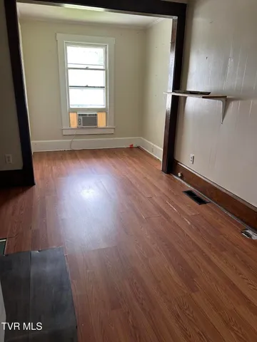 $105,000 | 310 Nottingham Avenue Southeast, Wise, VA 24293