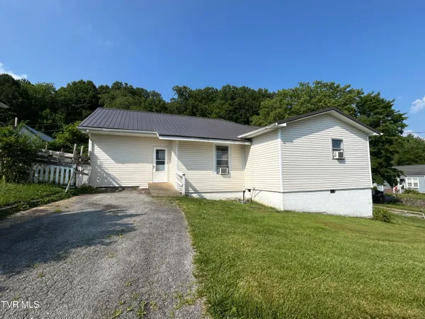 $105,000 | 310 Nottingham Avenue Southeast, Wise, VA 24293