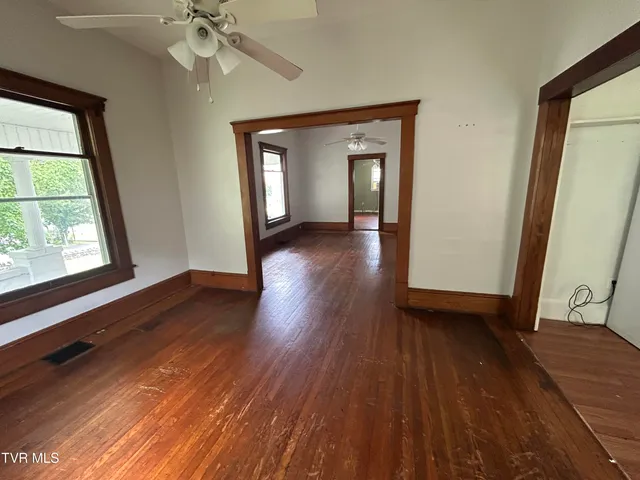 $105,000 | 310 Nottingham Avenue Southeast, Wise, VA 24293