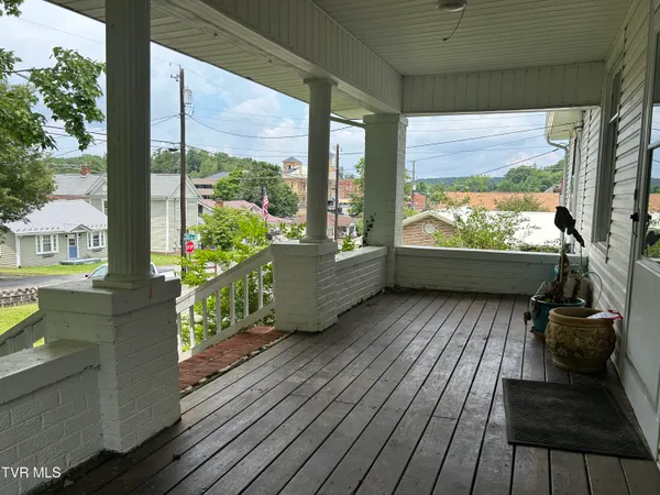 $105,000 | 310 Nottingham Avenue Southeast, Wise, VA 24293