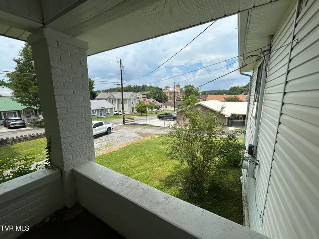 $105,000 | 310 Nottingham Avenue Southeast, Wise, VA 24293