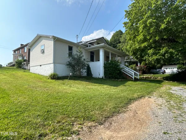 $105,000 | 310 Nottingham Avenue Southeast, Wise, VA 24293