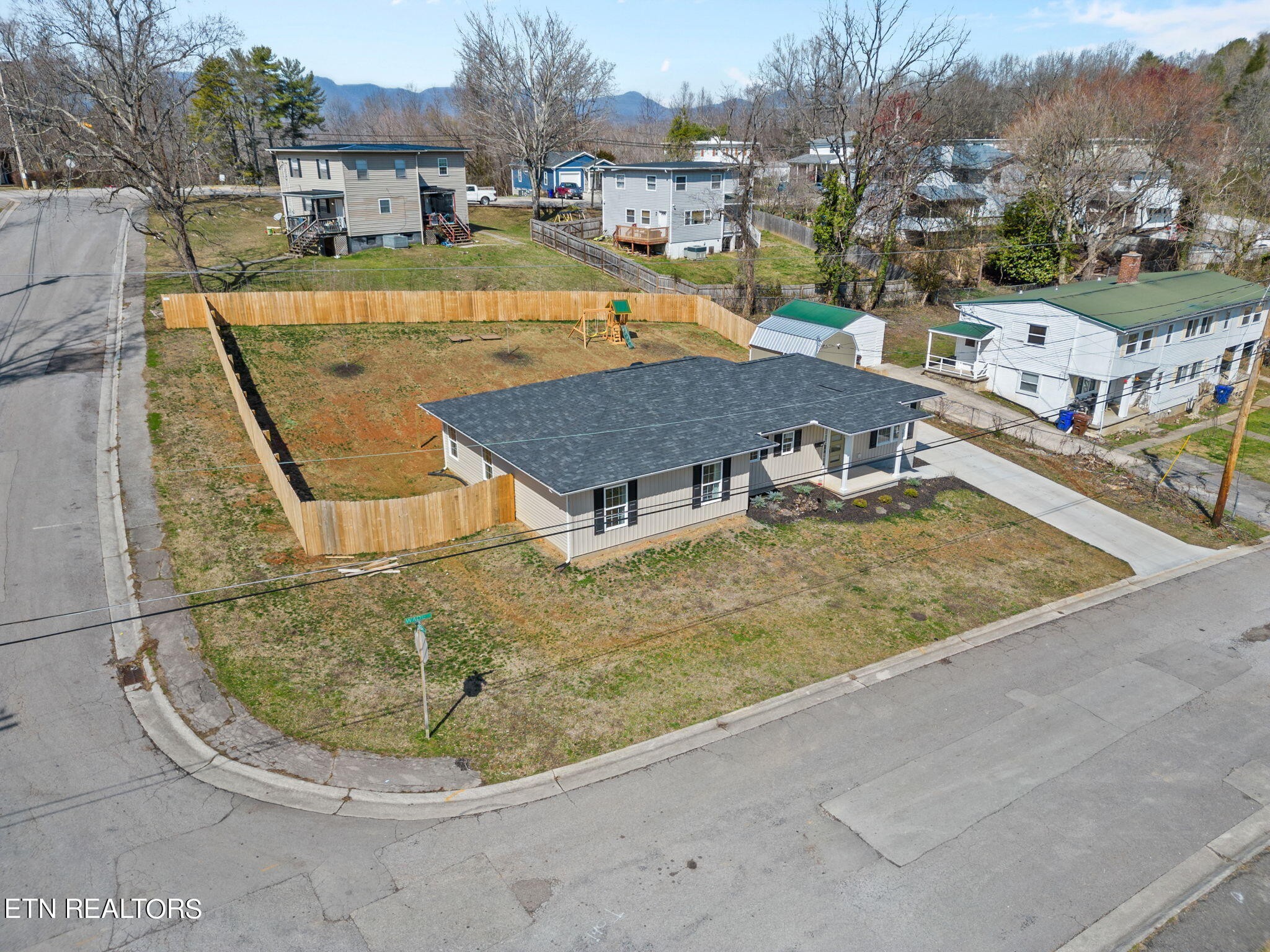101 Wade Lane Oak Ridge, TN 37830 - Photo 30 of 35 Gallery Image 30