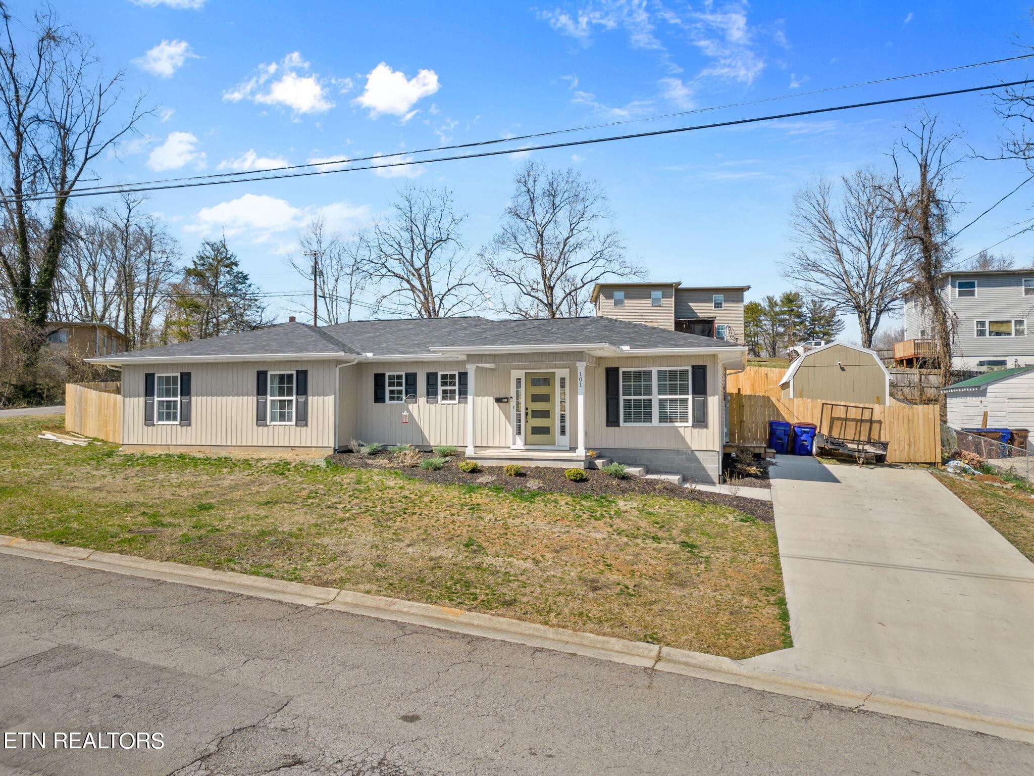 101 Wade Lane Oak Ridge, TN 37830 - Photo 3 of 35 Gallery Image 3