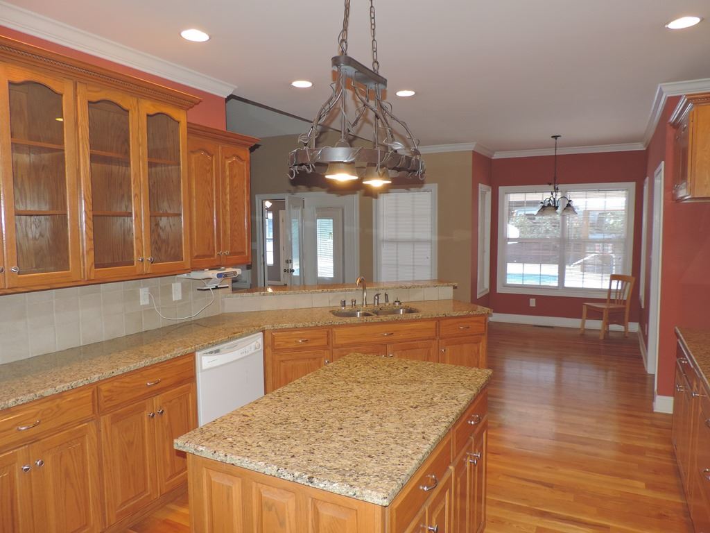 683 Matlock Road Bowling Green, KY 42104 - Photo 6 of 35 Gallery Image 6
