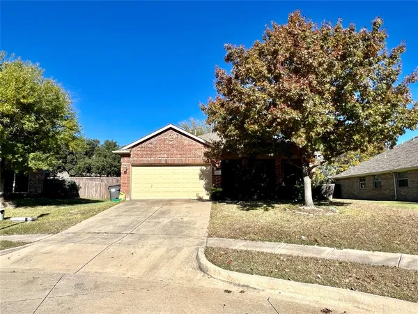 $2,200 | 1211 Cedar Branch Drive, Wylie, TX 75098
