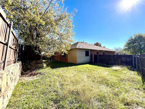 $2,200 | 1211 Cedar Branch Drive, Wylie, TX 75098
