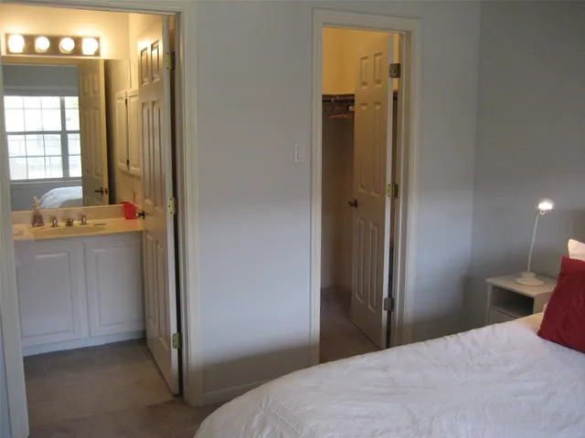 $1,300 | 3404 American Drive, Unit 3326, Lago Vista, TX 78645