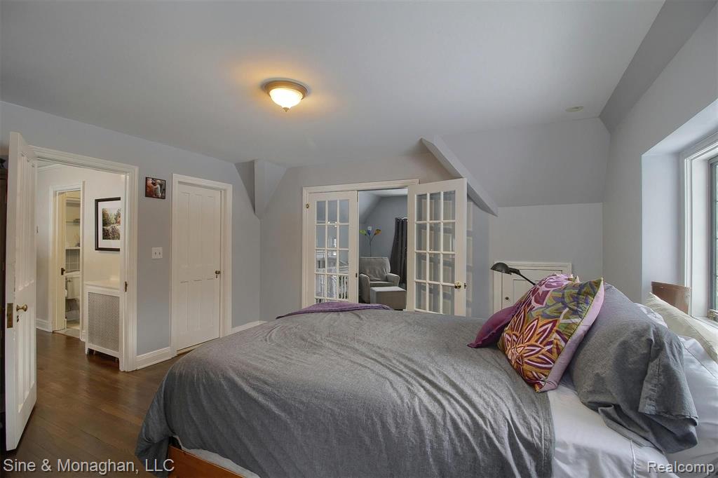 1017 Lake Shore Road Grosse Pointe Shores, MI 48236 - Photo 34 of 55