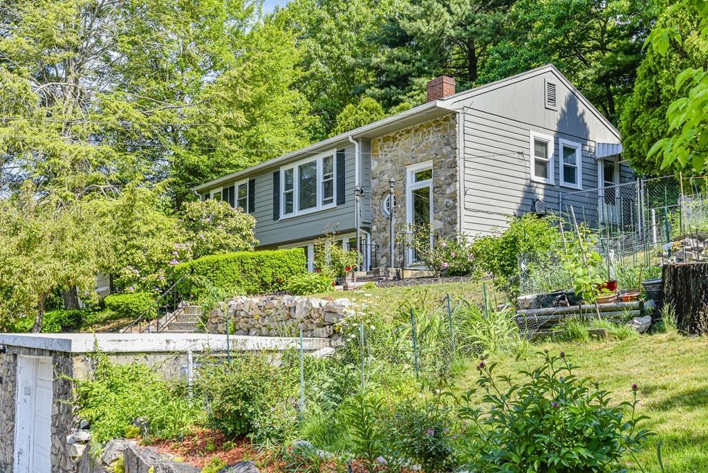 146 Vincent Road Dedham, MA 02026 - Photo 3 of 34 Gallery Image 3