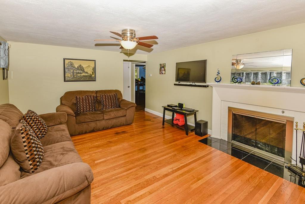 146 Vincent Road Dedham, MA 02026 - Photo 7 of 34 Gallery Image 7