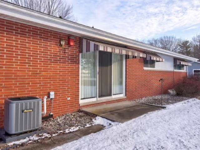 1484 South Beyer Road Saginaw, MI 48601 - Photo 40 of 50 50193835-099d1be2-cd8a-461b-a448-e1a46876b025.JPG