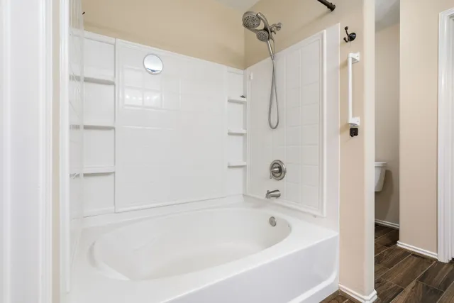 $2,650 | 26 South Vesper Bend Circle, The Woodlands, TX 77382