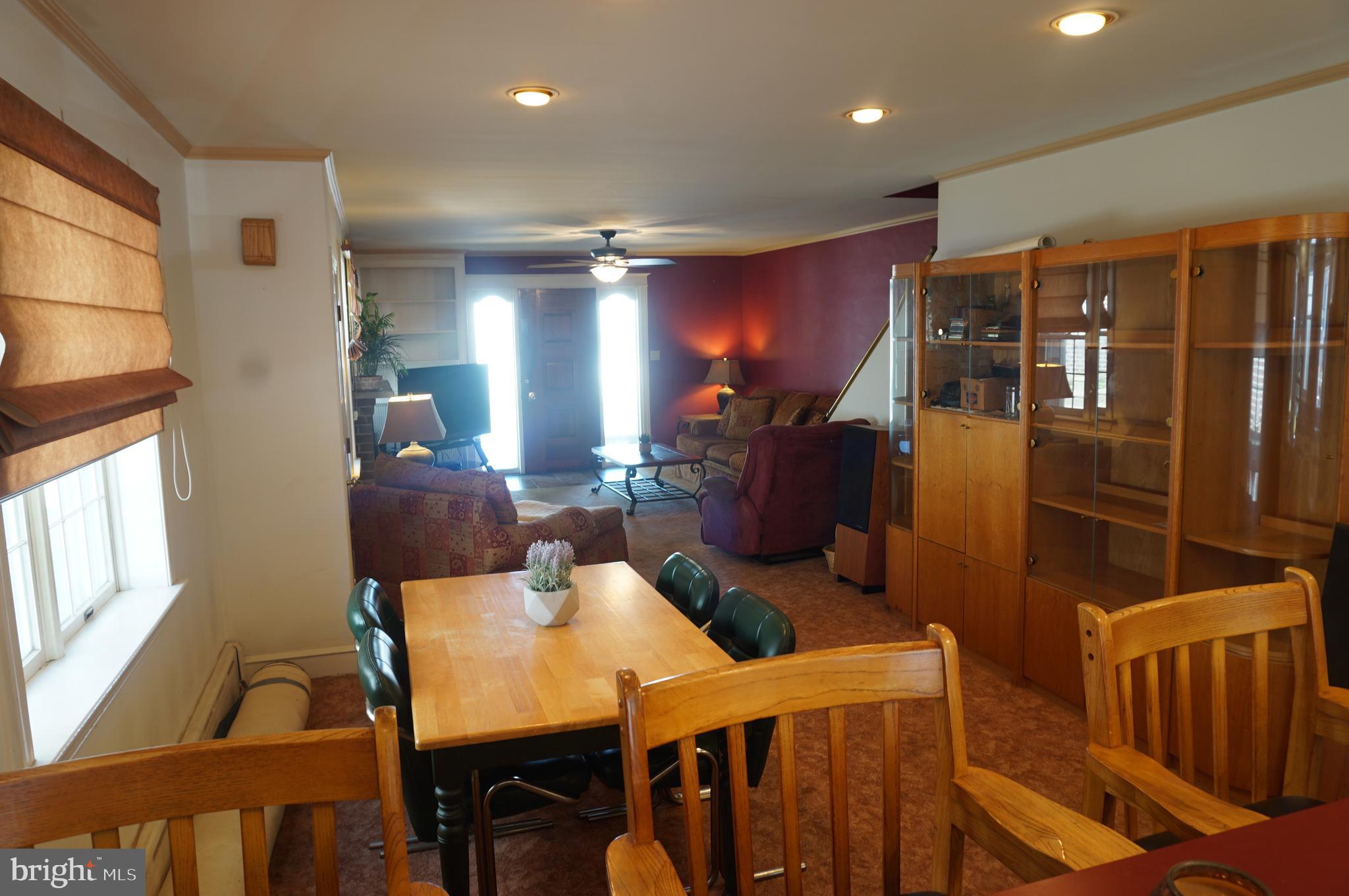 4222 Decatur Street Philadelphia, PA 19136 - Photo 12 of 34 Ding Room