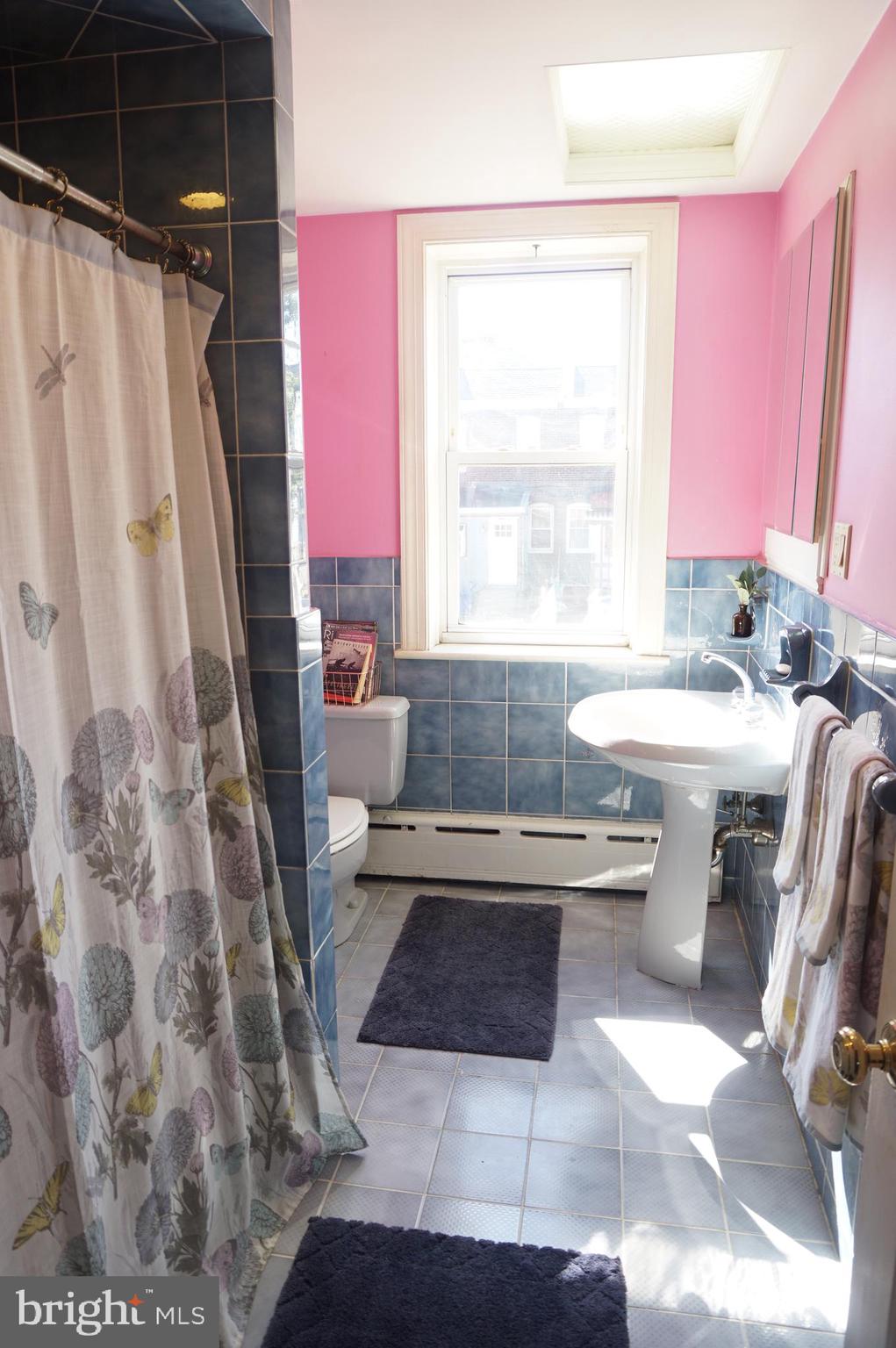 4222 Decatur Street Philadelphia, PA 19136 - Photo 20 of 34 2nd floor hall bath