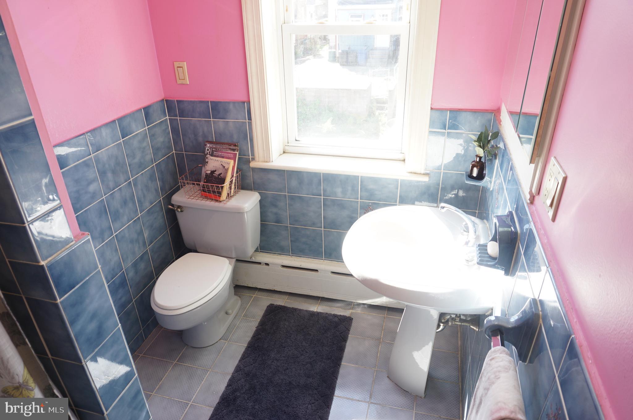 4222 Decatur Street Philadelphia, PA 19136 - Photo 21 of 34 2nd floor hall bath