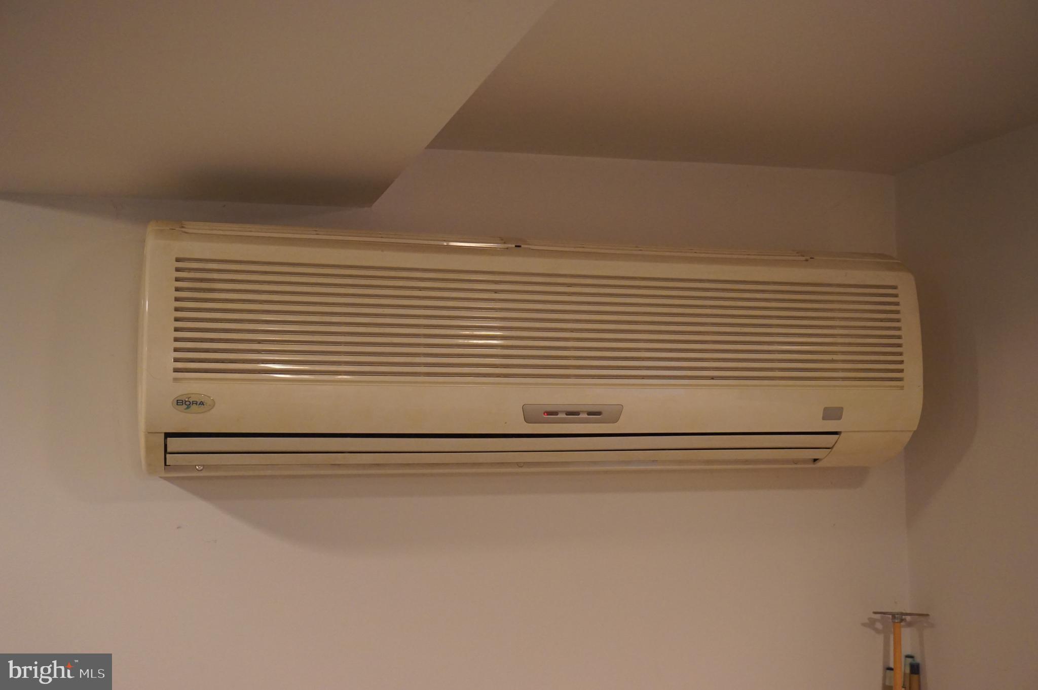 4222 Decatur Street Philadelphia, PA 19136 - Photo 30 of 34 Central Air in basement