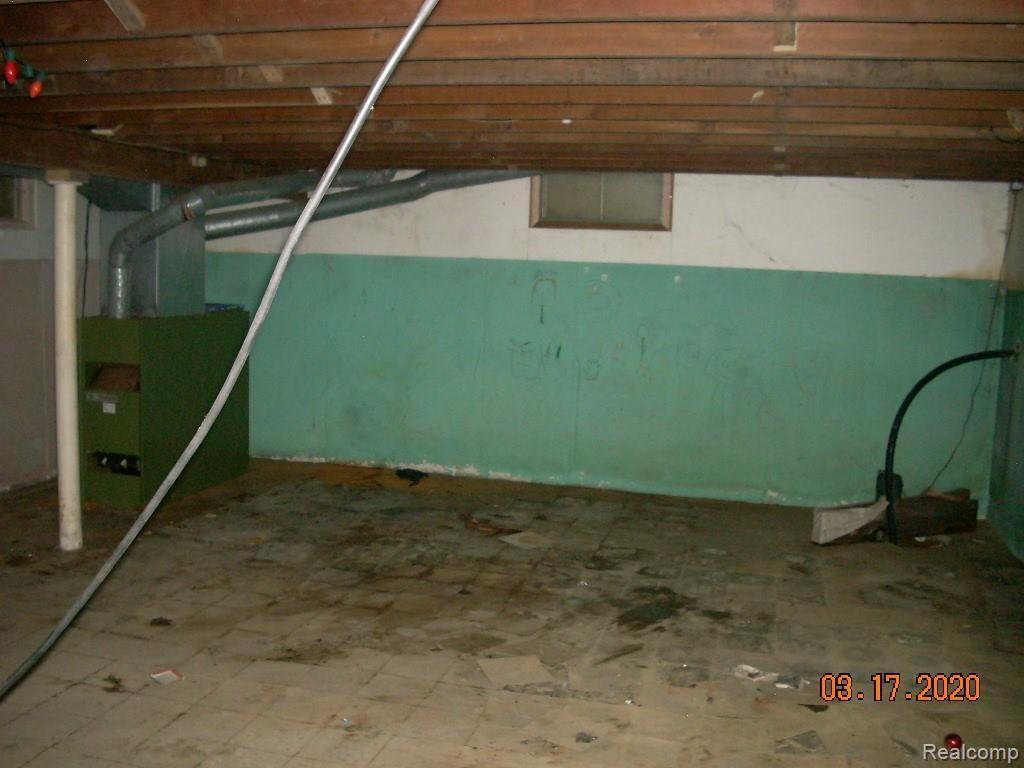 9510 South Durand Road Durand, MI 48429 - Photo 17 of 18 DSCN2187.JPG