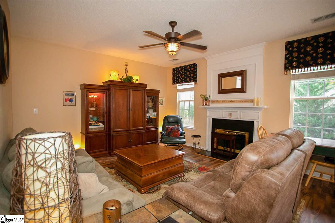11 Bluff Ridge Court Greenville, SC 29617 - Photo 11 of 32 Gallery Image 11