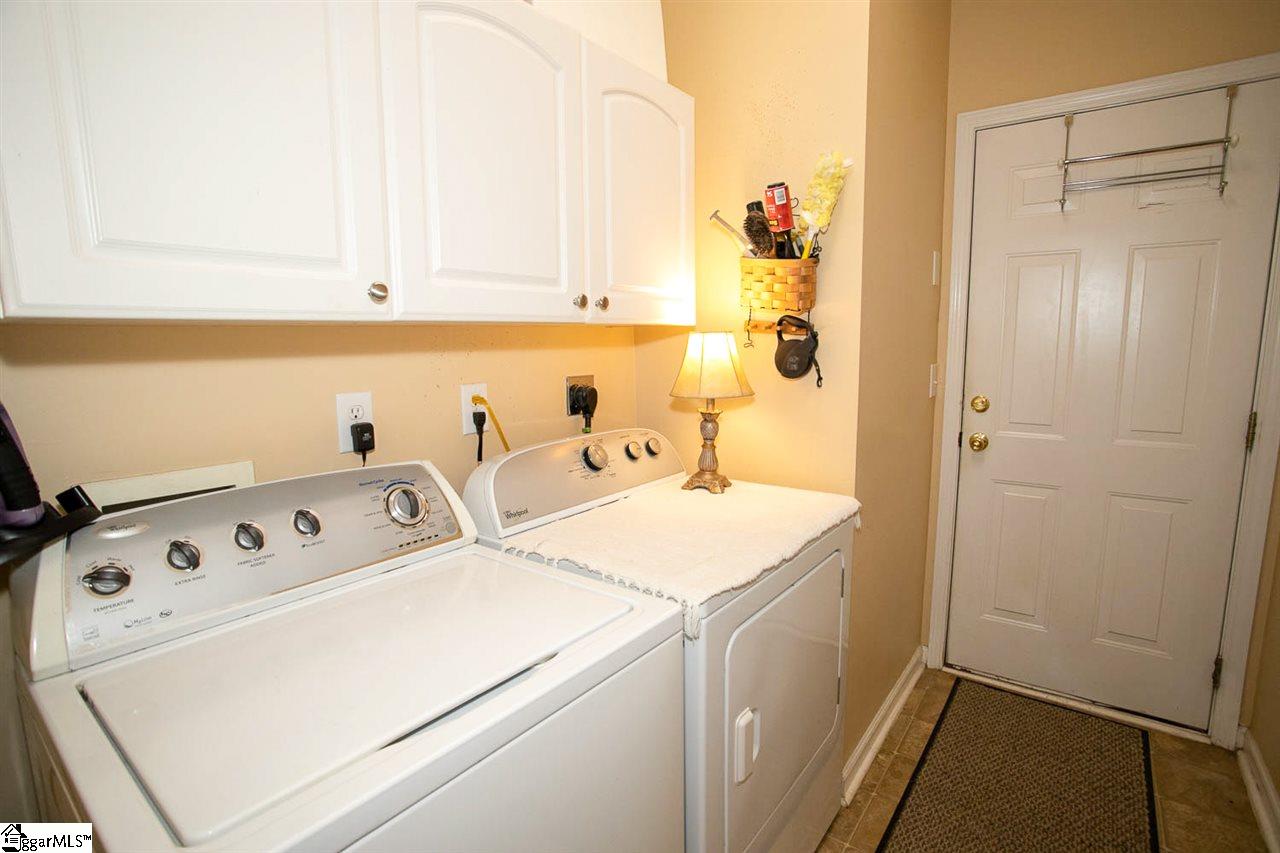 11 Bluff Ridge Court Greenville, SC 29617 - Photo 23 of 32 Gallery Image 23