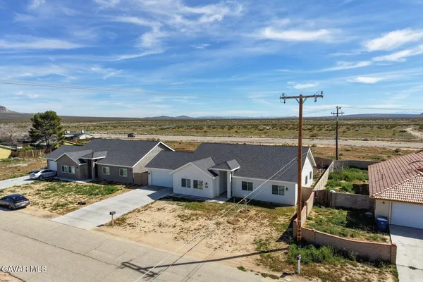 $385,000 | 10588 Peach Avenue, California City, CA 93505