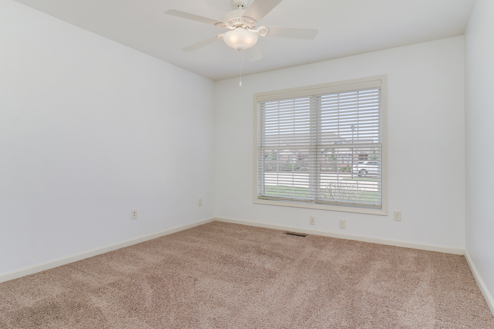 1770 Conifer Court Normal, IL 61761 - Photo 28 of 46 Gallery Image 28