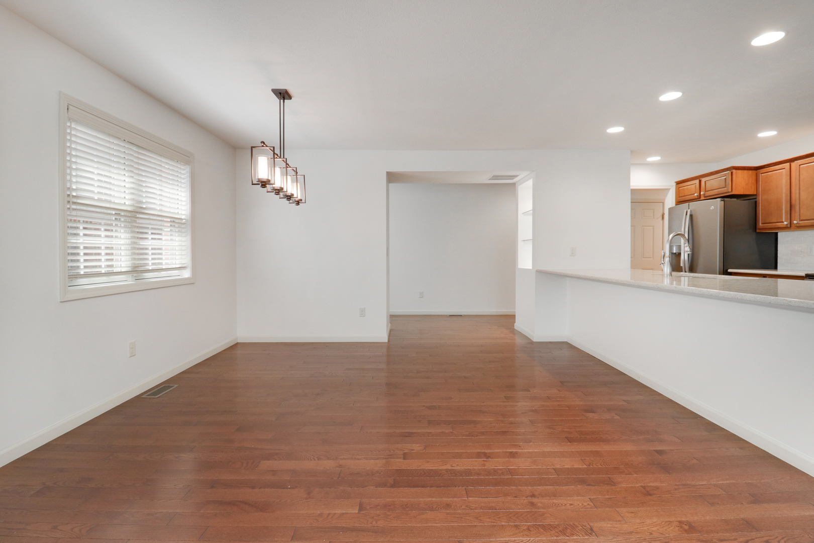 1770 Conifer Court Normal, IL 61761 - Photo 5 of 46 Gallery Image 5