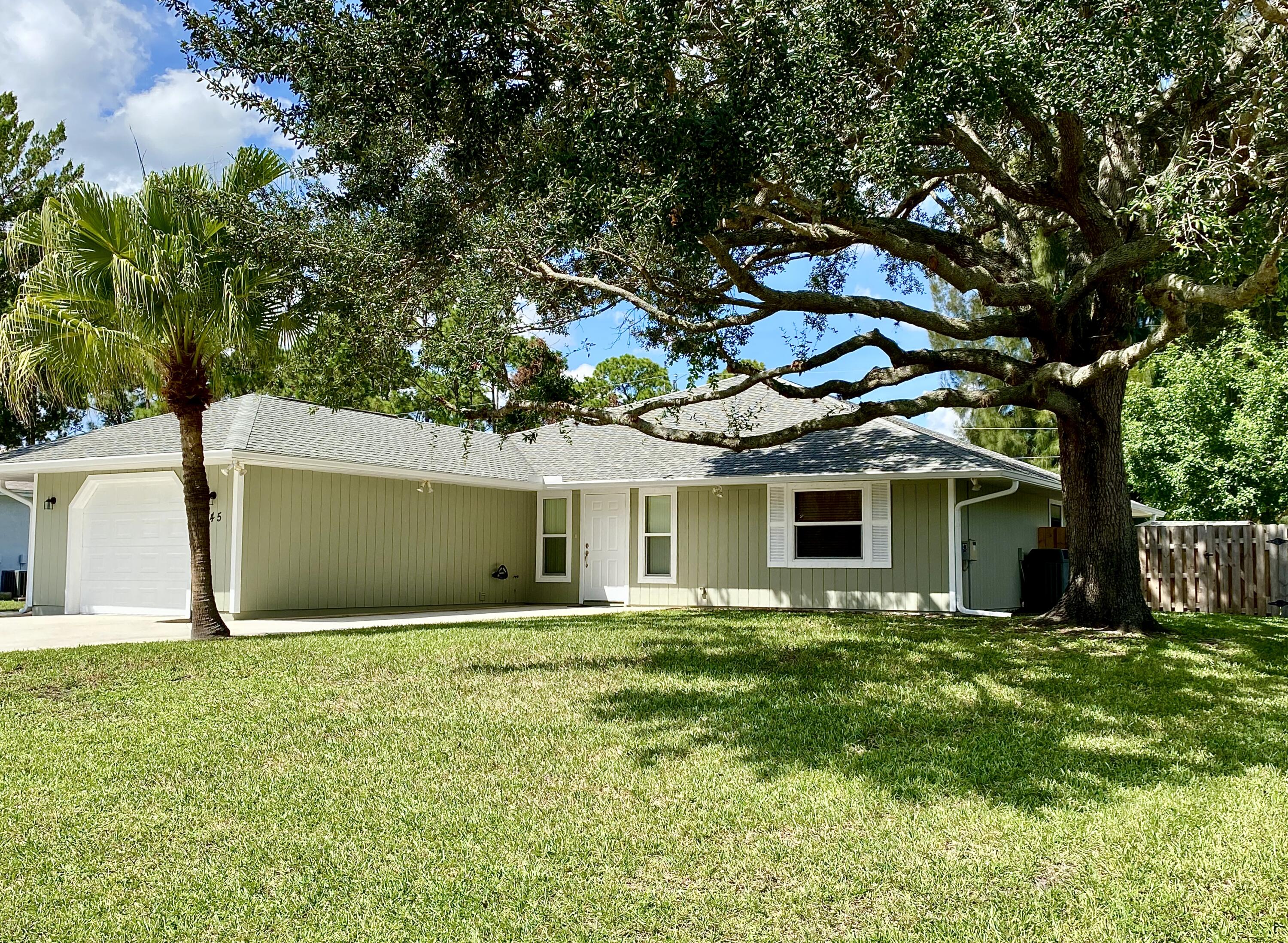 1045 Southwest Bay State Road Port St. Lucie, FL 34953 - Photo 11 of 62 429687BC-8CEF-4393-81E0-C94130721F2A