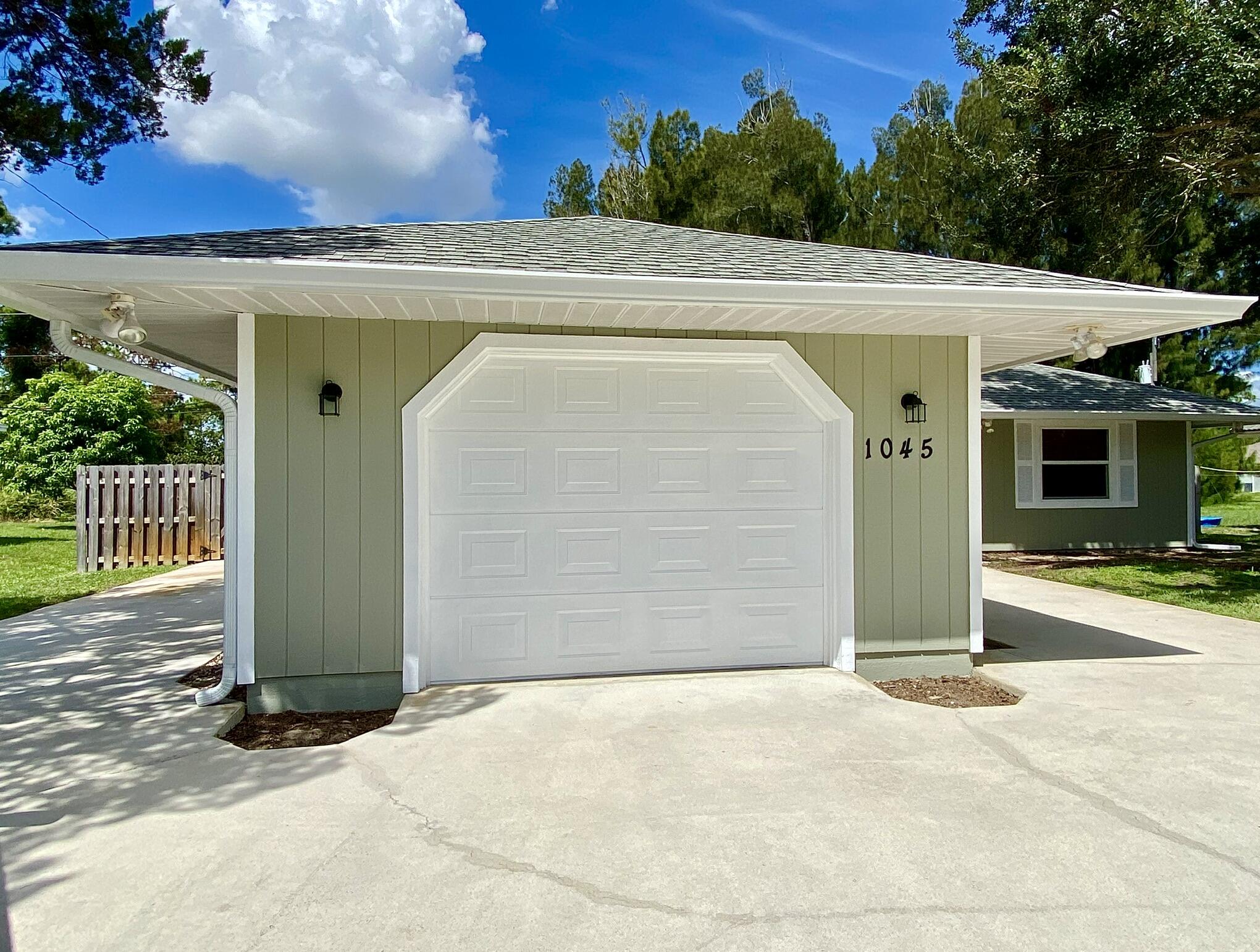 1045 Southwest Bay State Road Port St. Lucie, FL 34953 - Photo 15 of 62 DA7A8D64-E658-45D4-AB6E-259F1A2566F6