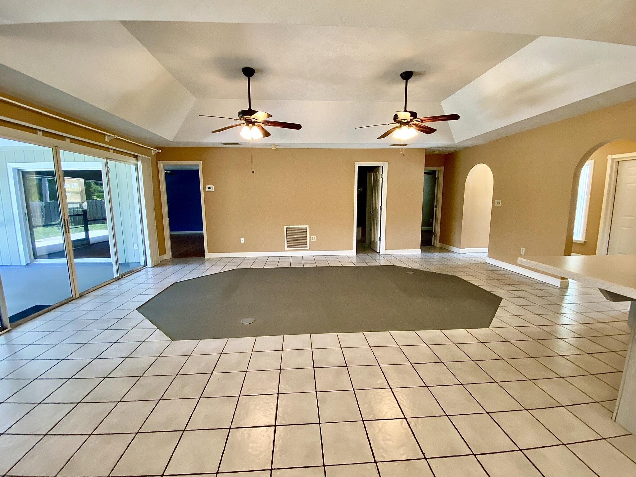 1045 Southwest Bay State Road Port St. Lucie, FL 34953 - Photo 22 of 62 08501A9F-3785-4C70-8248-E1E45E433464