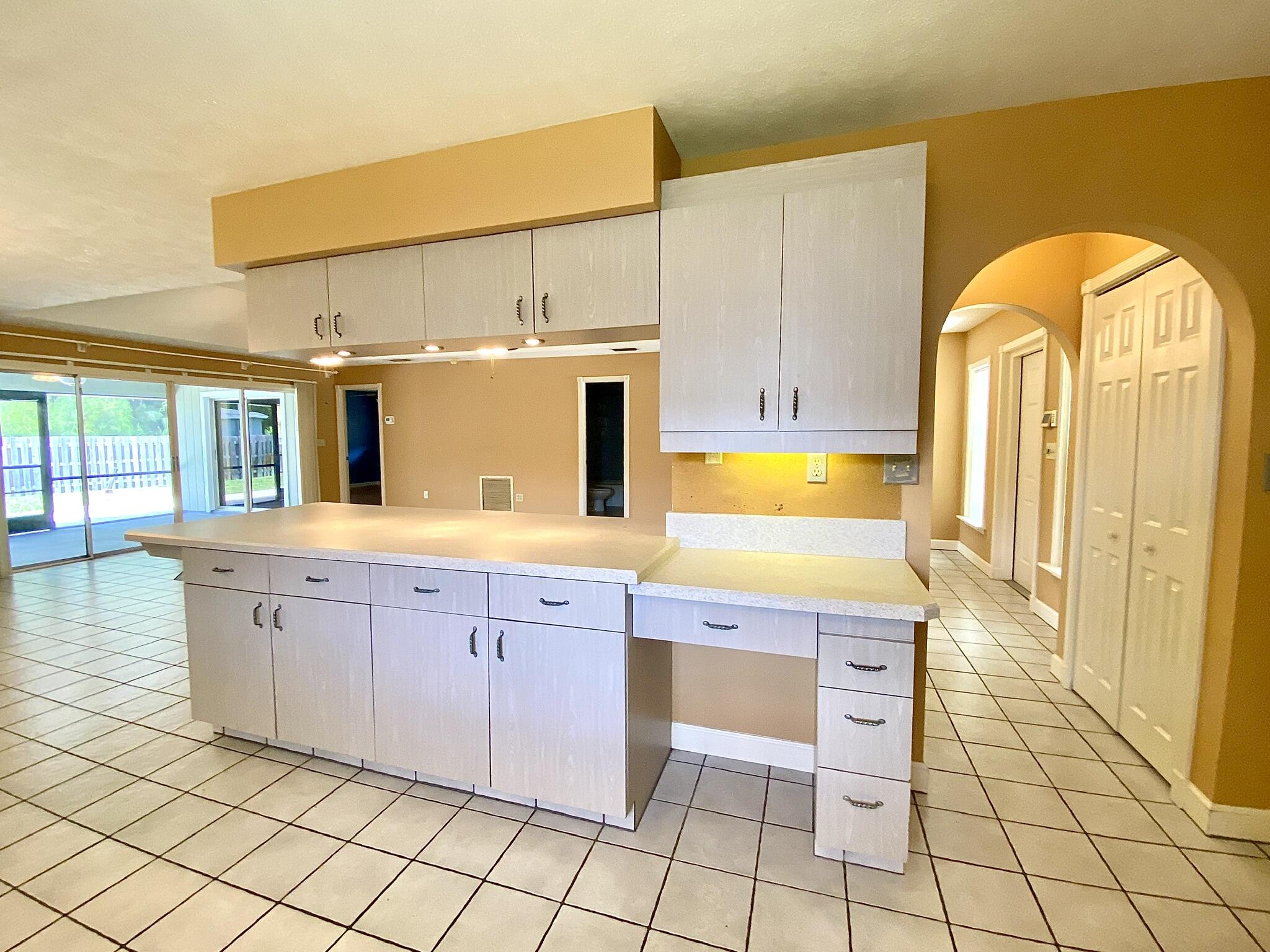 1045 Southwest Bay State Road Port St. Lucie, FL 34953 - Photo 26 of 62 C4BD0B68-DDC9-4257-9E5C-2A7159FF525B