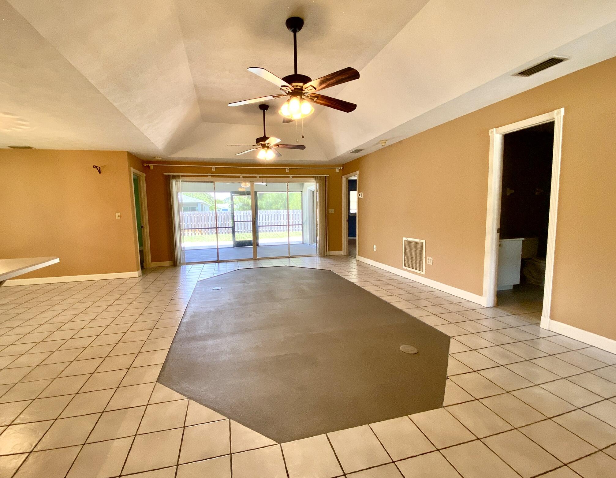 1045 Southwest Bay State Road Port St. Lucie, FL 34953 - Photo 33 of 62 081D74FB-EE4A-44E4-9B9E-2ABBF627E019