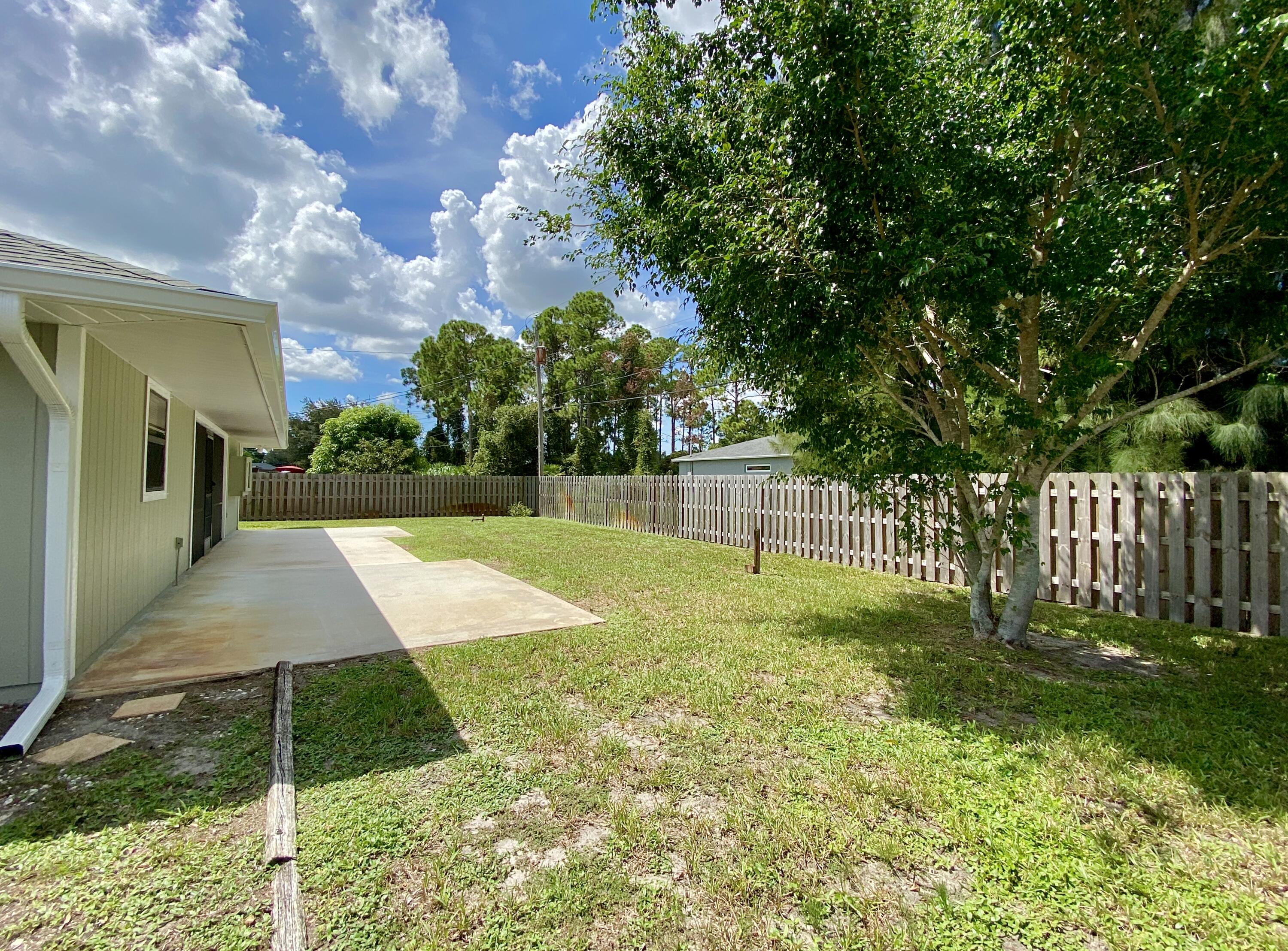 1045 Southwest Bay State Road Port St. Lucie, FL 34953 - Photo 49 of 62 7BC8C699-EAFD-495D-9A54-1D3E6BCB04E2