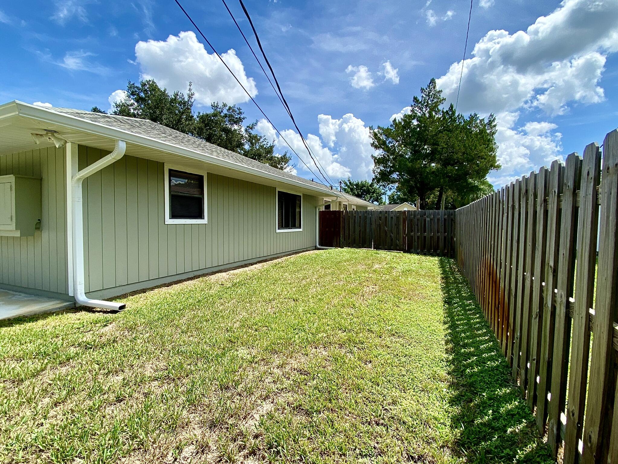 1045 Southwest Bay State Road Port St. Lucie, FL 34953 - Photo 58 of 62 79101916-65EB-4051-8632-1BEAAE9F9ECA