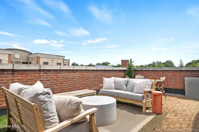 $795,000 | 30 Lake Avenue, Unit 310, Saratoga Springs, NY 12866