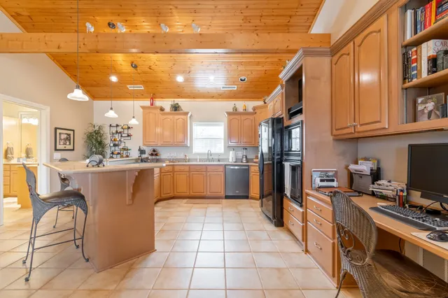 $2,500,000 | 3100 Floyd Road, Eagleville, TN 37060