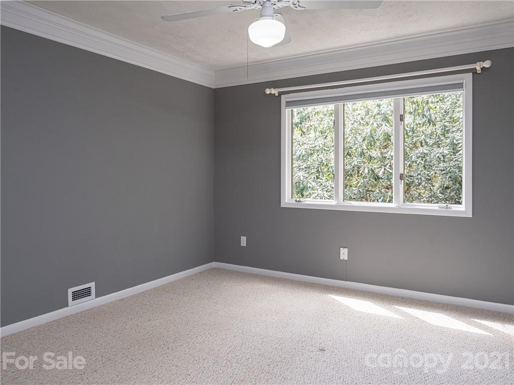 14 Whitaker View Road Fairview, NC 28730 - Photo 16 of 35 Gallery Image 16